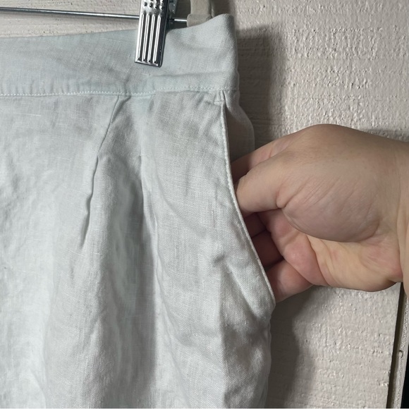Boden 100% Linen Woman's White Elastic Back Shorts Size 14 - Picture 4 of 7